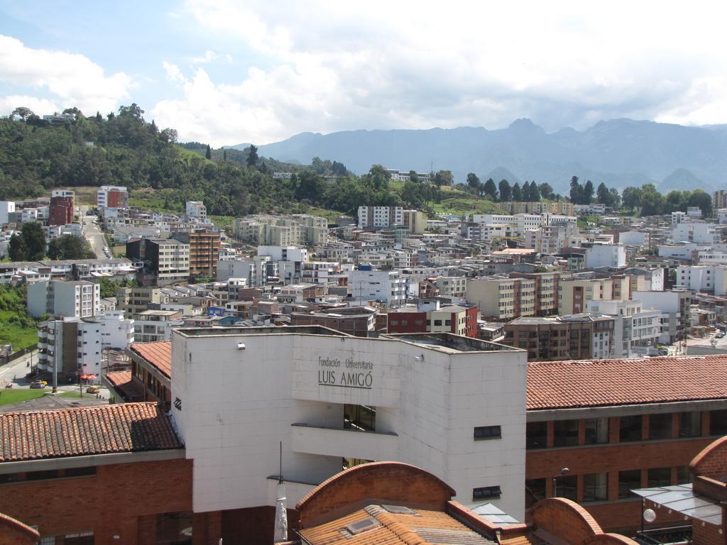 El Cable Hostal Manizales Luaran gambar