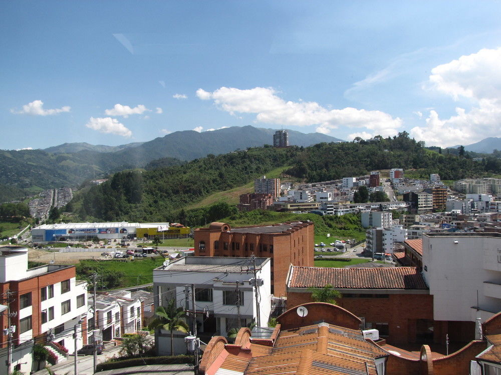 El Cable Hostal Manizales Luaran gambar